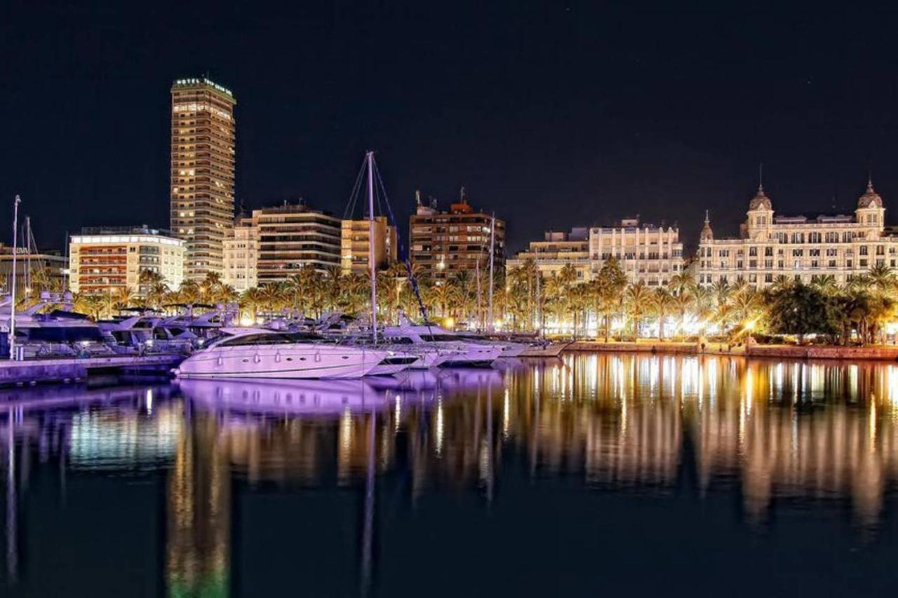 Muy Centrico 5 Minutos Playa Apartamento *